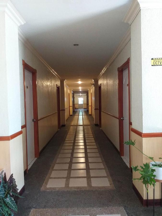 Mactan Airport Hilltop Hotel 麦克坦 外观 照片