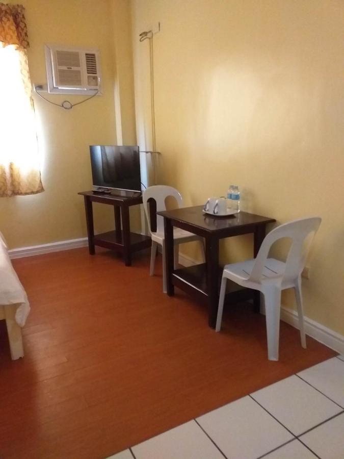 Mactan Airport Hilltop Hotel 麦克坦 外观 照片